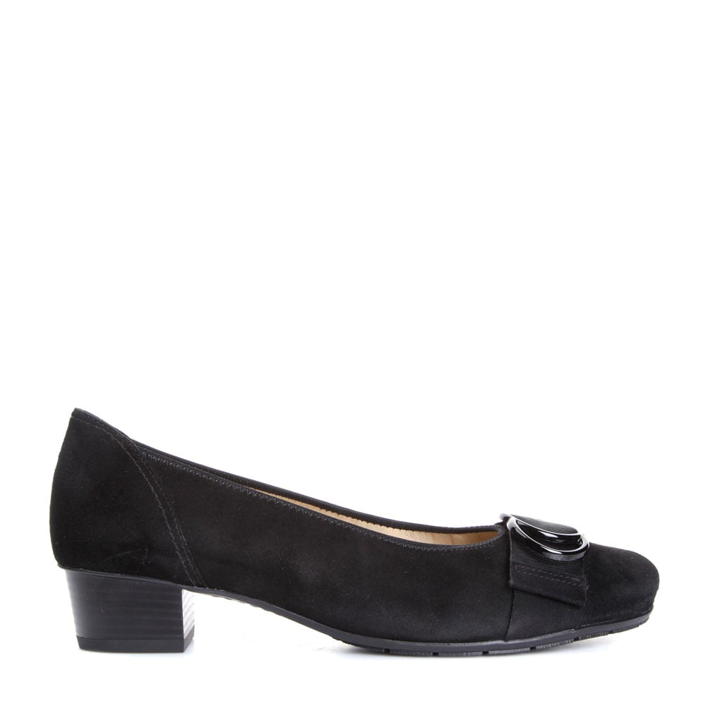 1237678-06 Pumps