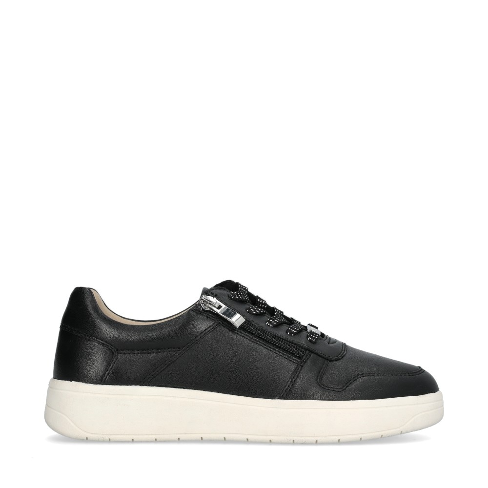 Ling Sneakers Vid