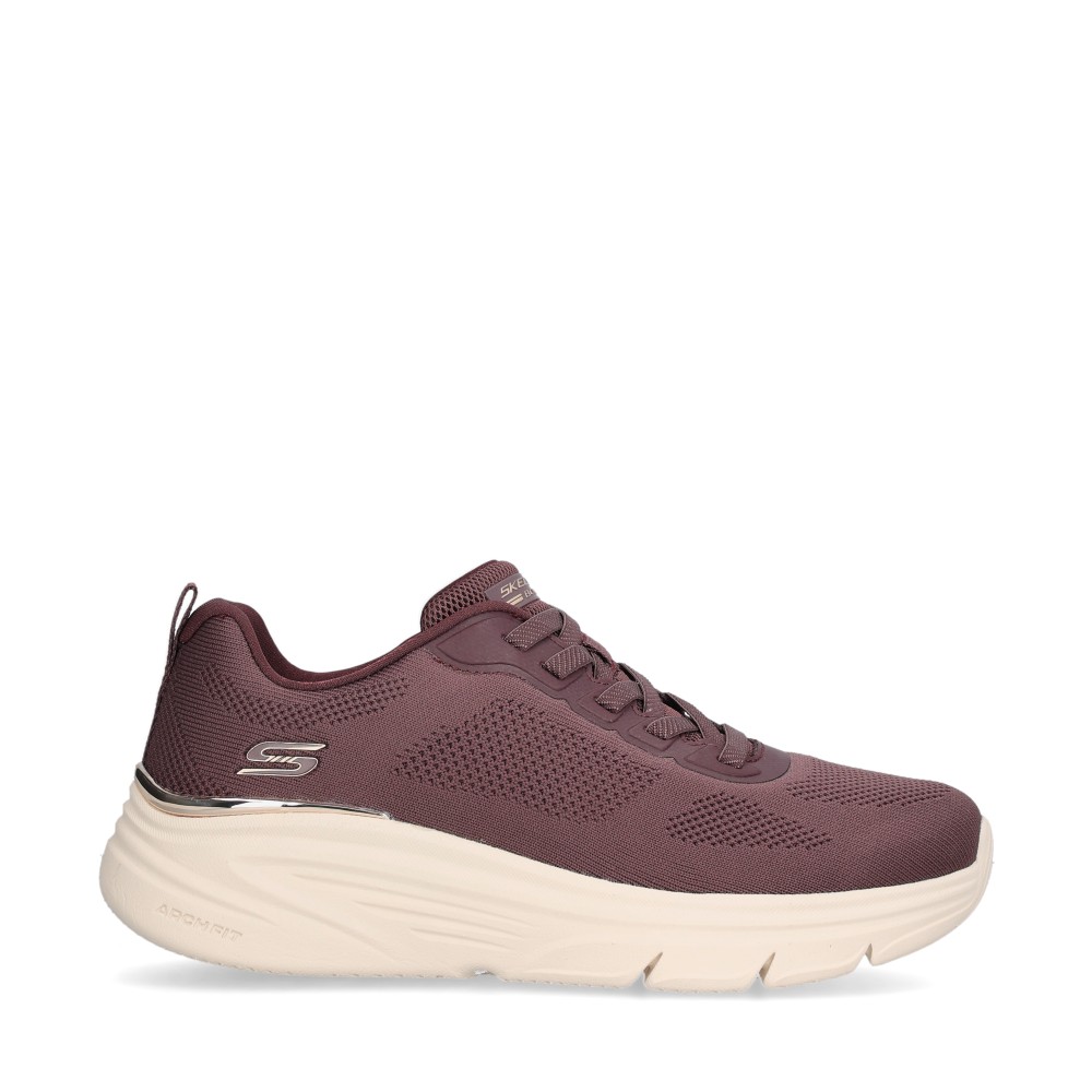 117720BURG Sneakers